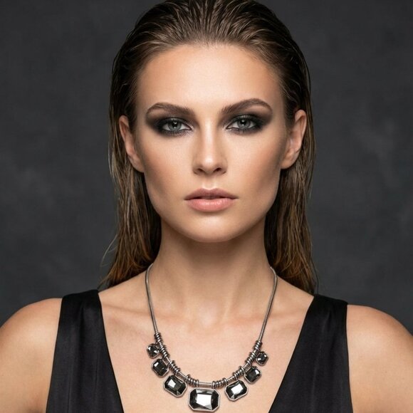 Magnificent Musings Statement Necklace - Picture 4 of 5